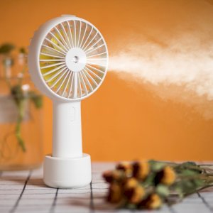 Mini Portable Water Handheld Mist Fan Silent USB Electric Desktop Air Cooling Gadget Rechargeable Battery Fans for Car Outdoor